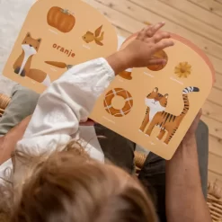 Little Dutch Mercis Publishing Kartonboek Regenboog Kleurenboek -Kinderboek Winkel mercis publishing kartonboek regenboog kleurenboek 3